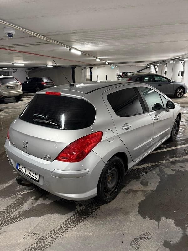 Begagnad 2010 Peugeot 308 Halvkombi | 25 500 kr (Bra pris) - Bild 1/4