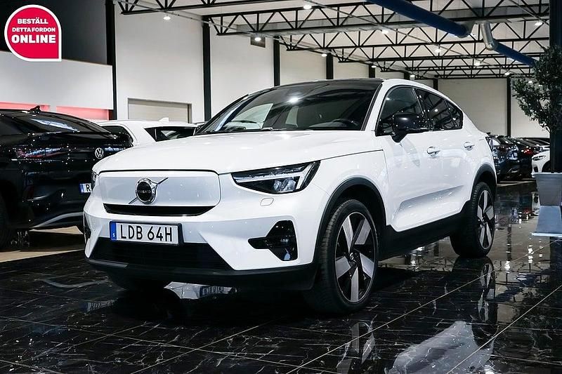 Vit Begagnad 2022 Volvo C40 Plus SUV | 304 900 kr (Marknadspris) - Bild 1/4