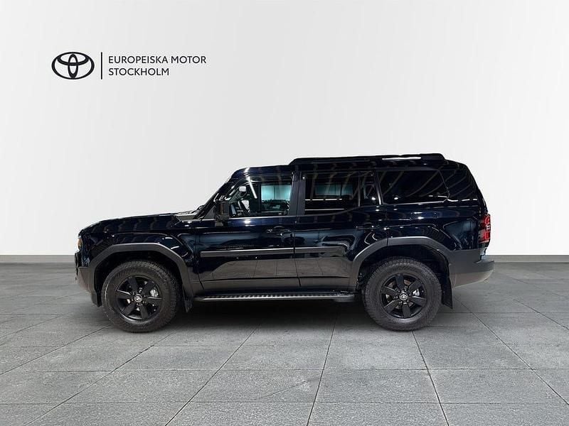 Begagnad Toyota Land Cruiser Executive 205 HK (150 kW) 2024 Svart SUV