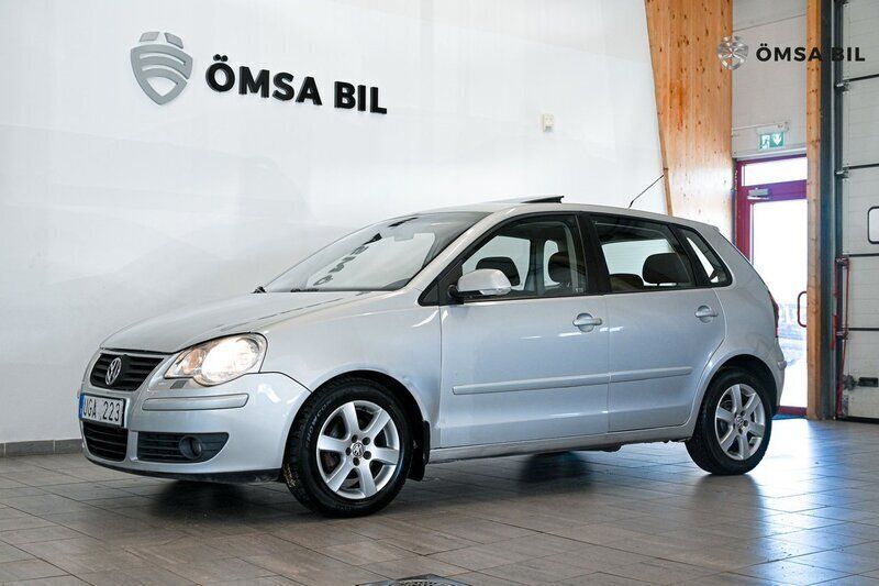 Silver Begagnad 2008 VW Polo Halvkombi | 29 800 kr (Marknadspris) - Bild 1/4