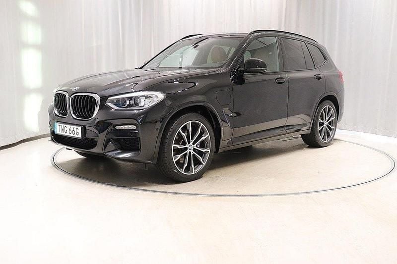 Svart Begagnad 2020 BMW X3 M Sport SUV | 338 800 kr (Marknadspris) - Bild 1/4