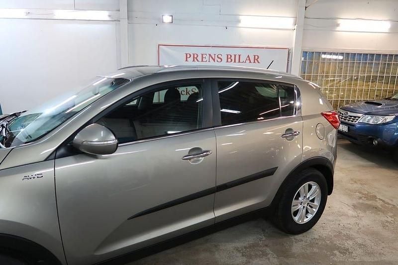 Begagnad Kia Sportage EX 184 HK (135 kW) 2012 Silver SUV