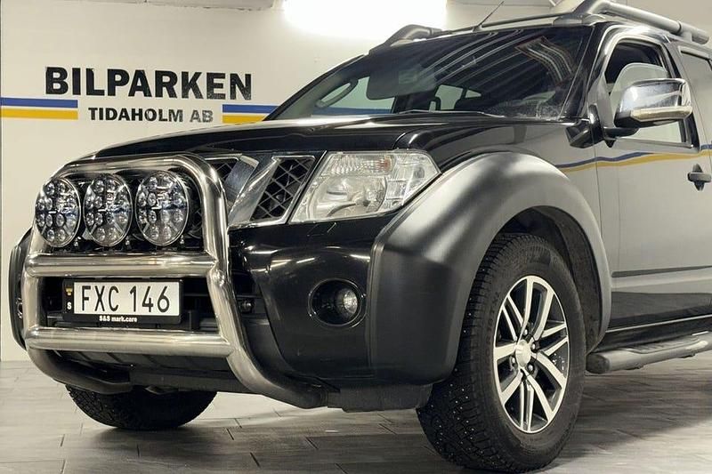 Begagnad Nissan Navara 190 HK (139 kW) 2011 Svart Pickup