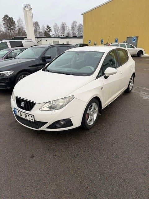 Begagnad 2011 Seat Ibiza Halvkombi | 37 000 kr (Lite dyr) - Bild 1/3