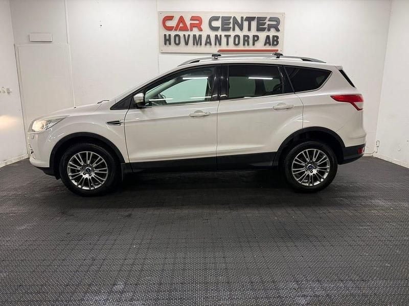 Begagnad Ford Kuga Titanium 150 HK (110 kW) 2014 Vit SUV
