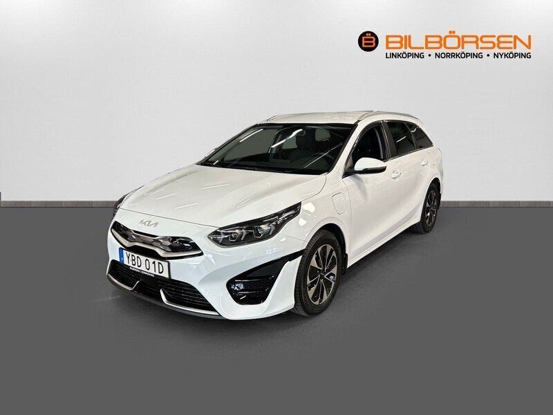 Vit Begagnad 2022 Kia Ceed Sportswagon Advance Kombi | 259 900 kr (Marknadspris) - Bild 1/4