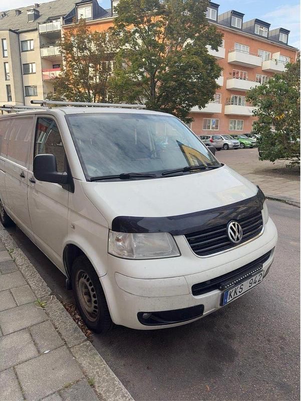 Vit Begagnad 2008 VW T5 Van | 60 000 kr (Dyr) - Bild 1/4