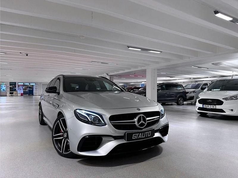 Silver Begagnad 2018 Mercedes E63S AMG AMG Kombi | 779 900 kr (Lite dyr) - Bild 1/4