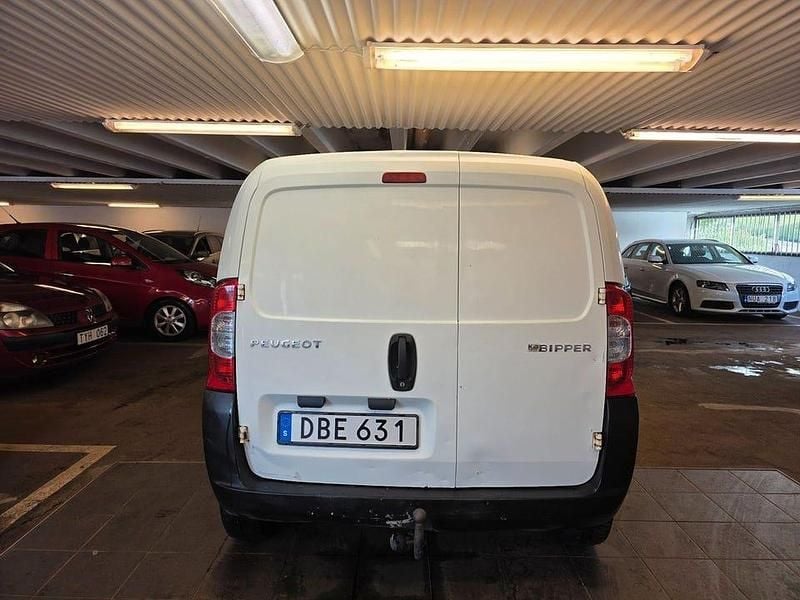 Begagnad Peugeot Bipper 75 HK (55 kW) 2011 Vit Minibuss