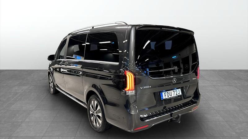 Begagnad Mercedes E300 Avantgarde 237 HK (174 kW) 2025 Svart Kombi