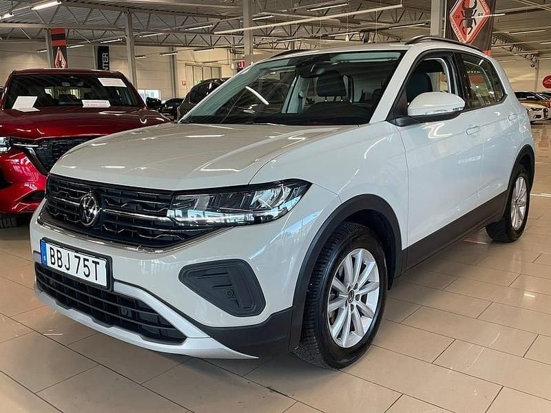 Ascotgrå Begagnad 2024 VW T-Cross Life SUV | 238 000 kr (Marknadspris) - Bild 1/4