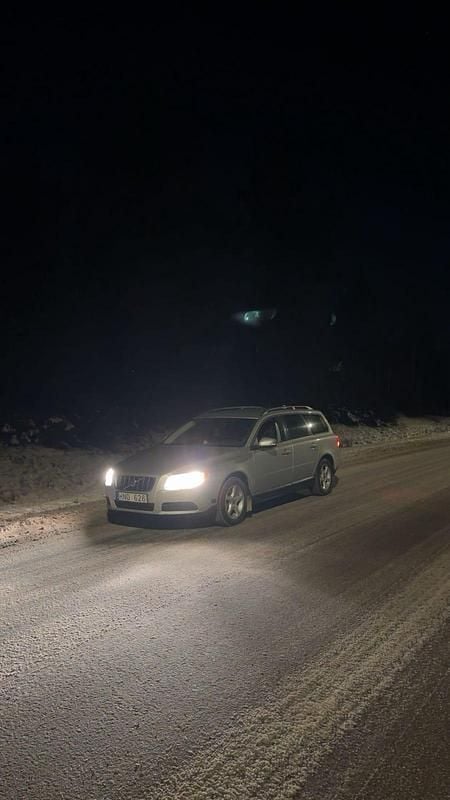 Begagnad 2009 Volvo V70 Kombi | 35 000 kr (Superpris) - Bild 1/1