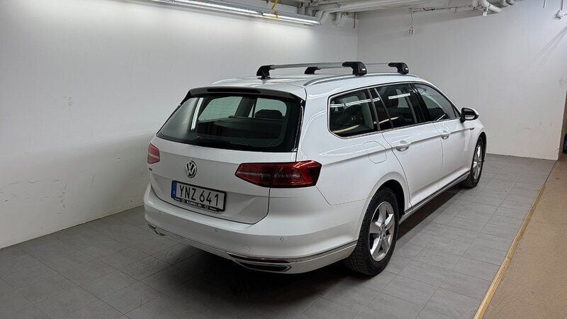 Begagnad VW Passat GTE 218 HK (160 kW) 2017 Vit Kombi