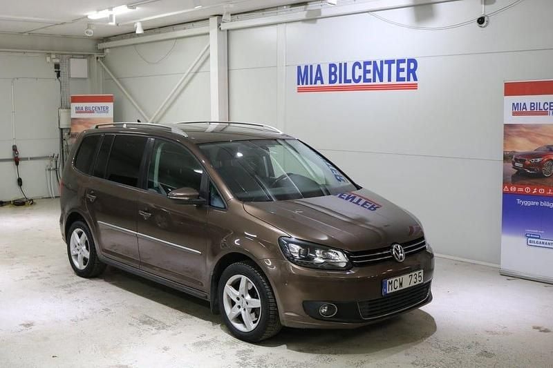 Brun Begagnad 2011 VW Touran GT Minibuss | 87 000 kr (Marknadspris) - Bild 1/3