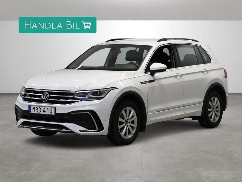Vit Begagnad 2022 VW Tiguan R-line SUV | 399 900 kr (Lite dyr) - Bild 1/4