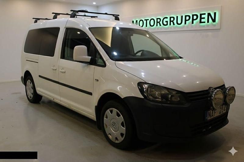 Vit Begagnad 2012 VW Caddy Maxi Minibuss | 79 900 kr (Lite dyr) - Bild 1/4