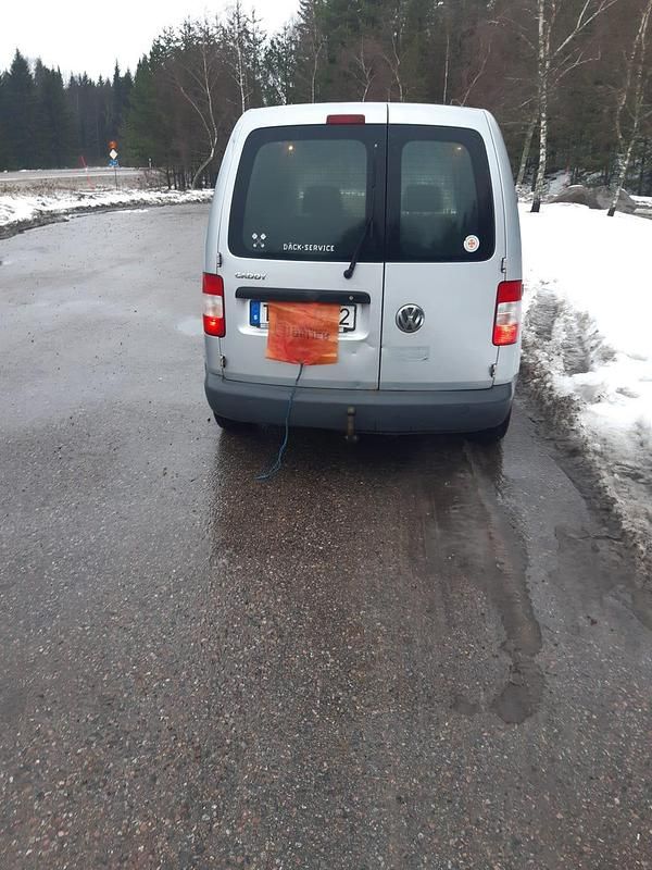 Begagnad VW Caddy 102 HK (75 kW) 2007 Minibuss