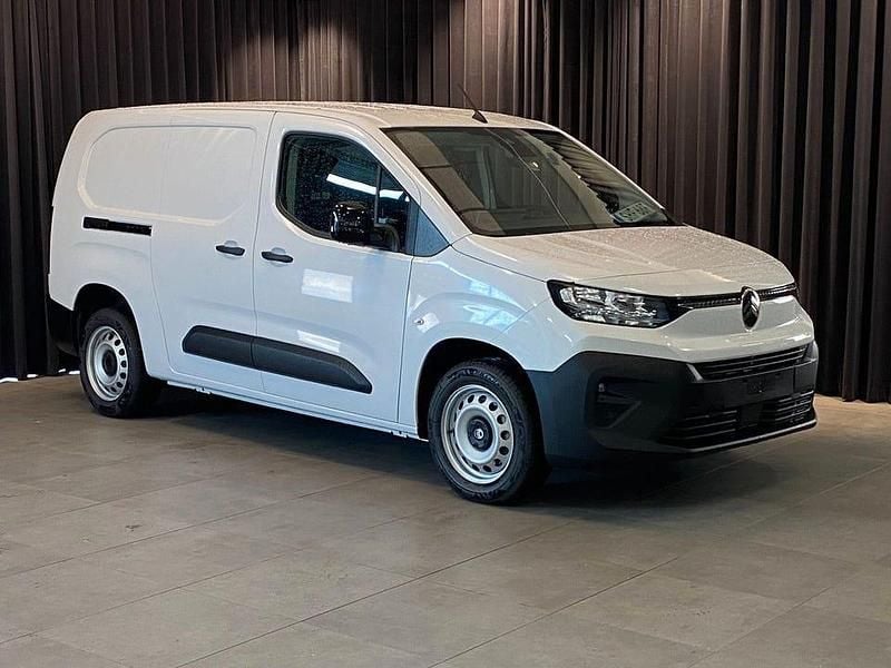 Begagnad Citroën Berlingo 131 HK (96 kW) 2024 Vit Minibuss