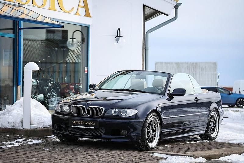 Begagnad BMW 330 231 HK (169 kW) 2004 Svart Cab