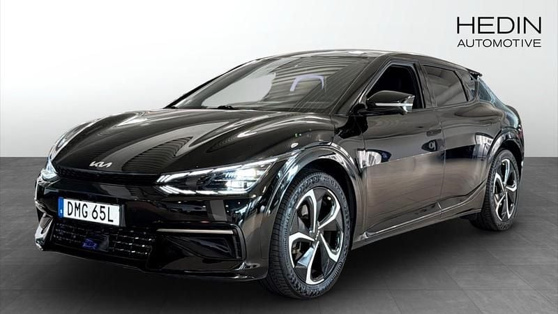 Svart (black) Begagnad 2022 Kia EV6 GT-Line SUV | 399 900 kr - Bild 1/4