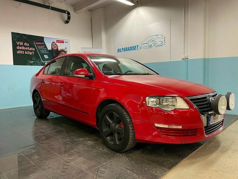 Begagnad VW Passat Sportline 150 HK (110 kW) 2010 Röd Sedan