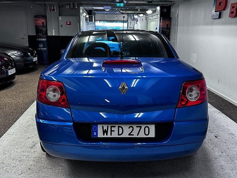 Begagnad Renault Mégane Cabriolet 133 HK (97 kW) 2004 Blå Cab