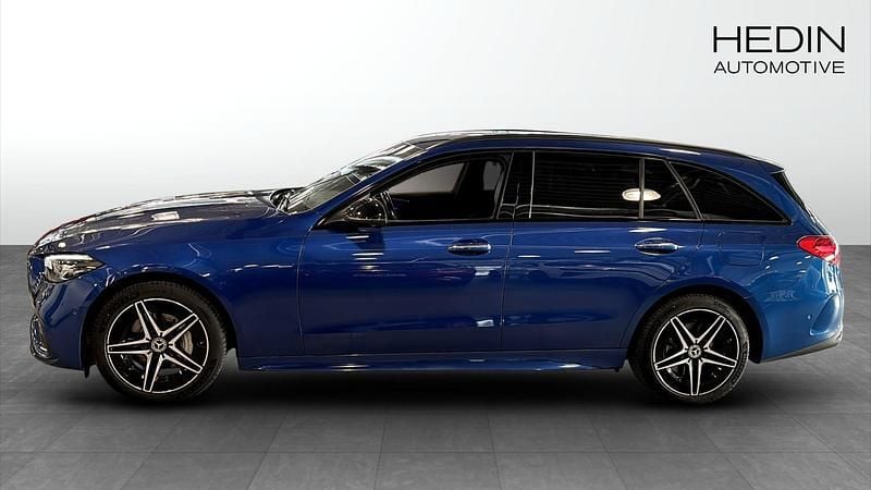 Begagnad Mercedes C300e AMG 313 HK (230 kW) 2022 Blå Kombi