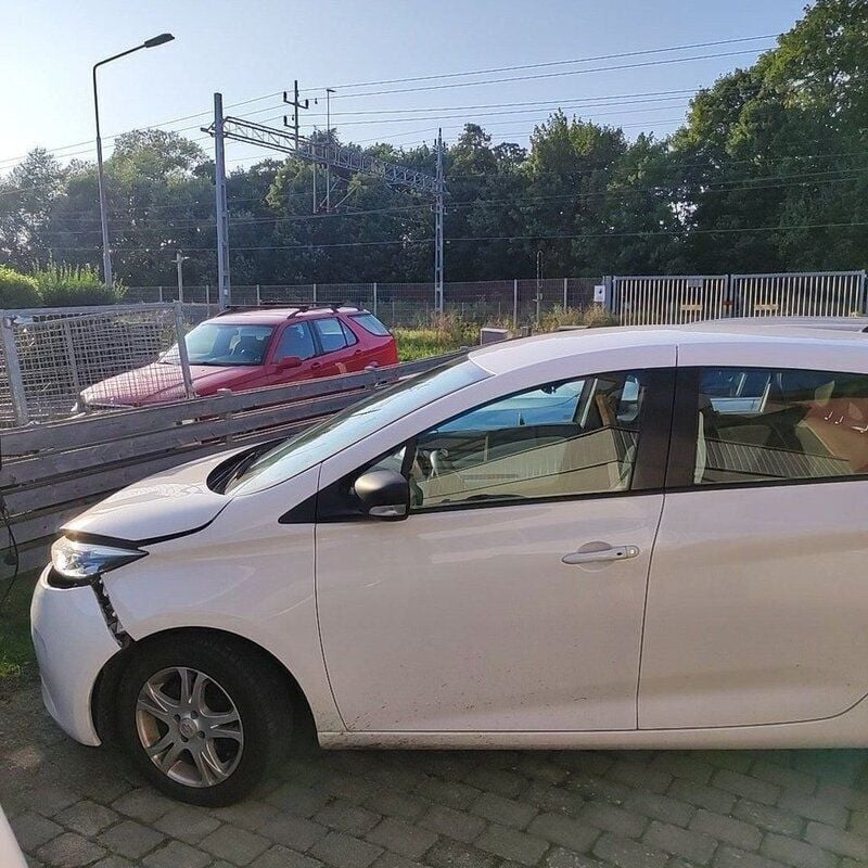 Begagnad 2019 Renault Zoe Halvkombi | 39 900 kr - Bild 1/4