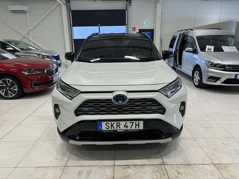 Begagnad Toyota RAV4 222 HK (163 kW) 2019 Vit SUV