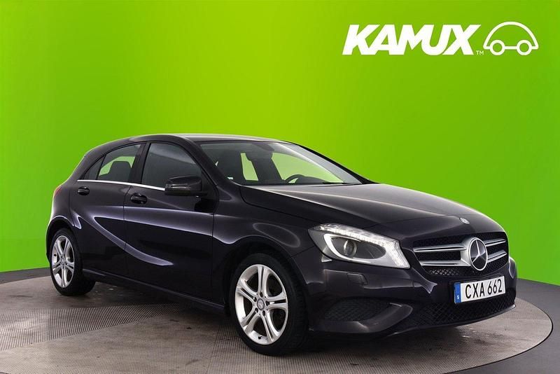 Lila (lila metallic) Begagnad 2014 Mercedes A180 Progressive Halvkombi | 132 800 kr (Marknadspris) - Bild 1/3