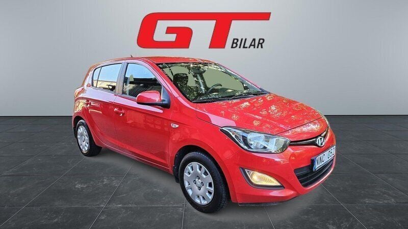 Röd Begagnad 2013 Hyundai i20 Select Halvkombi | 54 900 kr (Marknadspris) - Bild 1/4