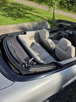 Silver Begagnad 2004 Chrysler Sebring Cabriolet Cab | 37 000 kr (Marknadspris) - Bild 1/4
