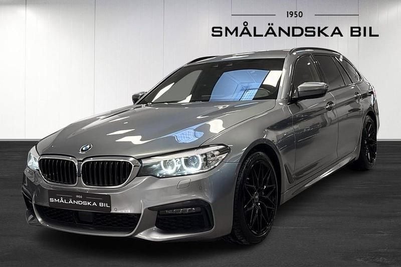 Blå Begagnad 2020 BMW 530 M Sport Kombi | 389 000 kr (Lite dyr) - Bild 1/4