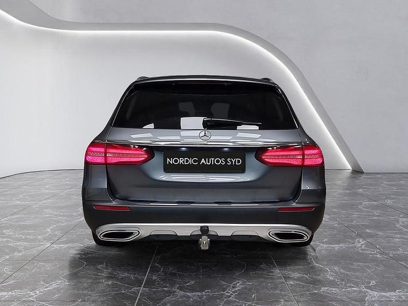 Begagnad Mercedes E220 All-Terrain 194 HK (142 kW) 2017 Grå Kombi
