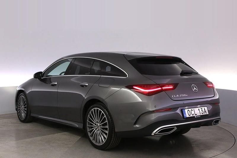 Begagnad Mercedes CLA250 Shooting Brake AMG 218 HK (160 kW) 2024 Grå Kombi