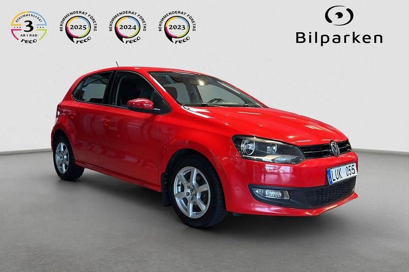 Röd Begagnad 2011 VW Polo Halvkombi | 59 990 kr (Marknadspris) - Bild 1/4