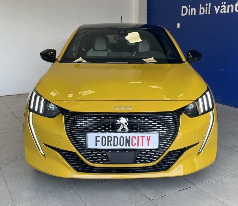 Begagnad Peugeot 208 GT-line 131 HK (96 kW) 2021 Gul Halvkombi