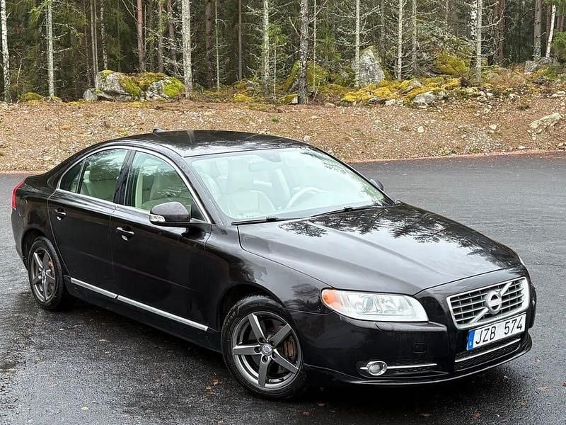 Begagnad 2010 Volvo S80 Sedan | 54 000 kr (Marknadspris) - Bild 1/4