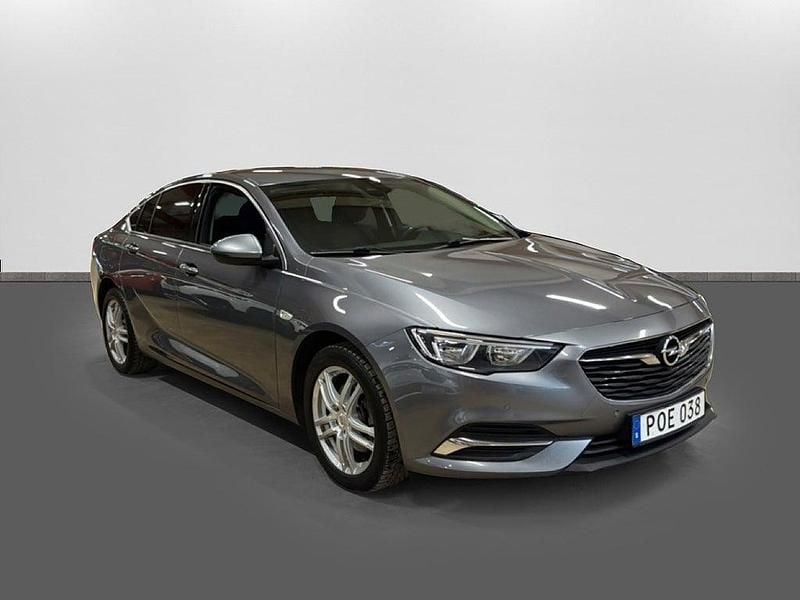Begagnad Opel Insignia Sport 136 HK (100 kW) 2018 Grå Halvkombi