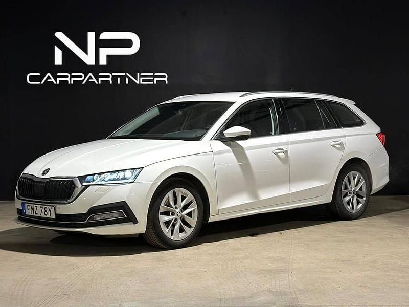 Vit Begagnad 2020 Skoda Octavia G-TEC Kombi | 179 900 kr (Dyr) - Bild 1/4
