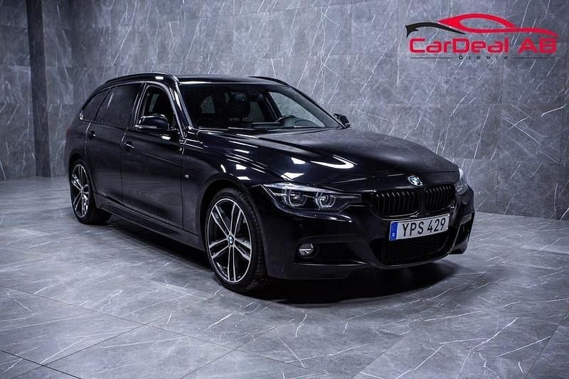 Svart Begagnad 2018 BMW 320 M Sport Kombi | 207 800 kr (Lite dyr) - Bild 1/4