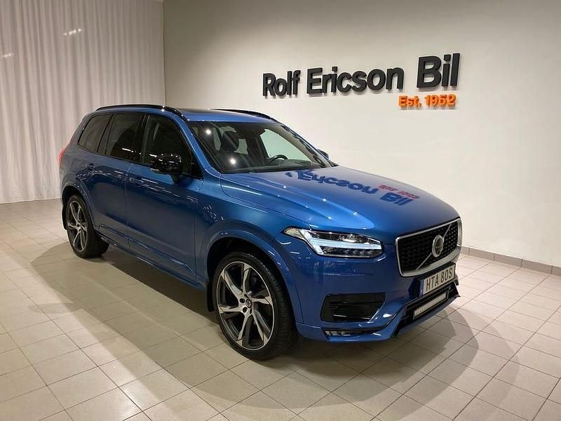 Blå Begagnad 2020 Volvo XC90 R-Design SUV | 459 500 kr (Marknadspris) - Bild 1/4