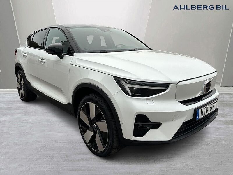 Vit Begagnad 2022 Volvo EC40 SUV | 419 500 kr (Lite dyr) - Bild 1/3