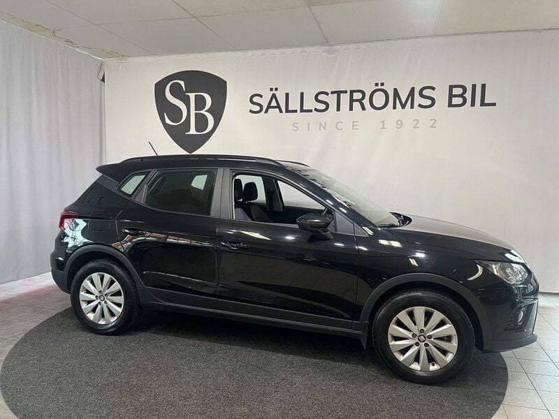 Svart Begagnad 2019 Seat Arona Style SUV | 149 900 kr (Marknadspris) - Bild 1/4