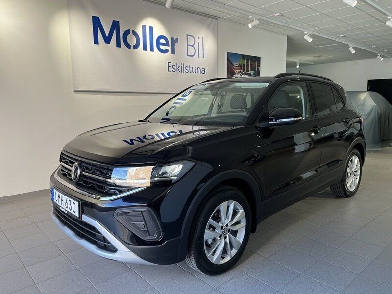 Svart (deep black pearl) Ny 2025 VW T-Cross Life SUV | 299 200 kr (Marknadspris) - Bild 1/4