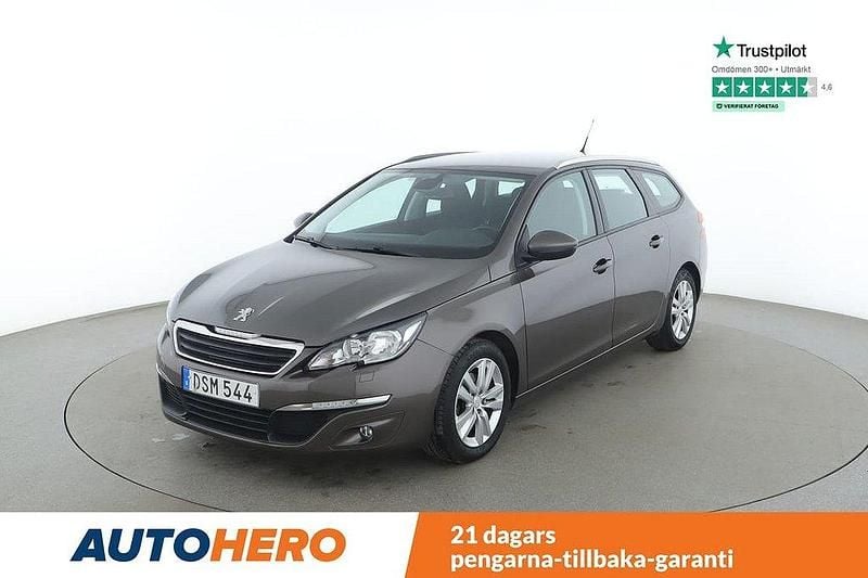 Grå Begagnad 2014 Peugeot 308 Active Kombi | 104 000 kr (Marknadspris) - Bild 1/4