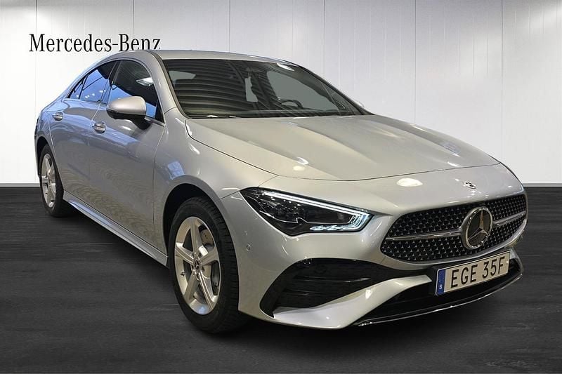 Begagnad Mercedes CLA250e Advanced 15 HK (11 kW) 2026 Silver Sedan