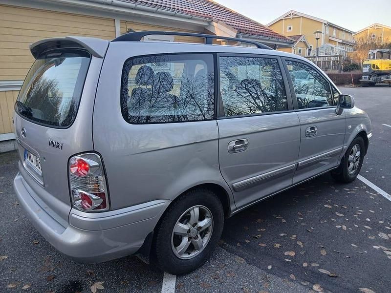 Begagnad 2005 Hyundai Trajet Minibuss | 34 999 kr - Bild 1/4
