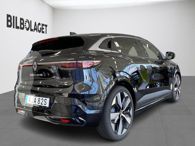 Begagnad Renault Mégane IV Techno 161 kW (220 HK) 2024 Svart Halvkombi