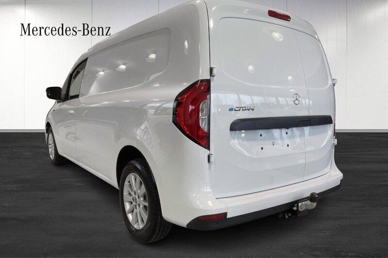 Vit (white) Ny 2025 Mercedes eCitan Van | 537 375 kr (Marknadspris) - Bild 1/4